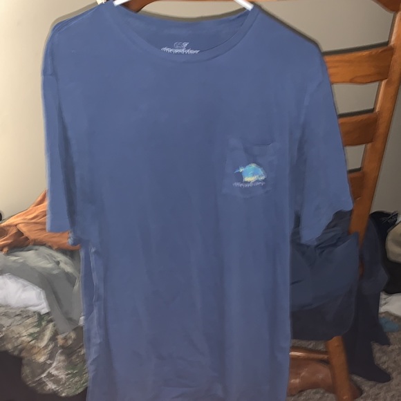 Vineyard vines t shirt - Picture 2 of 2